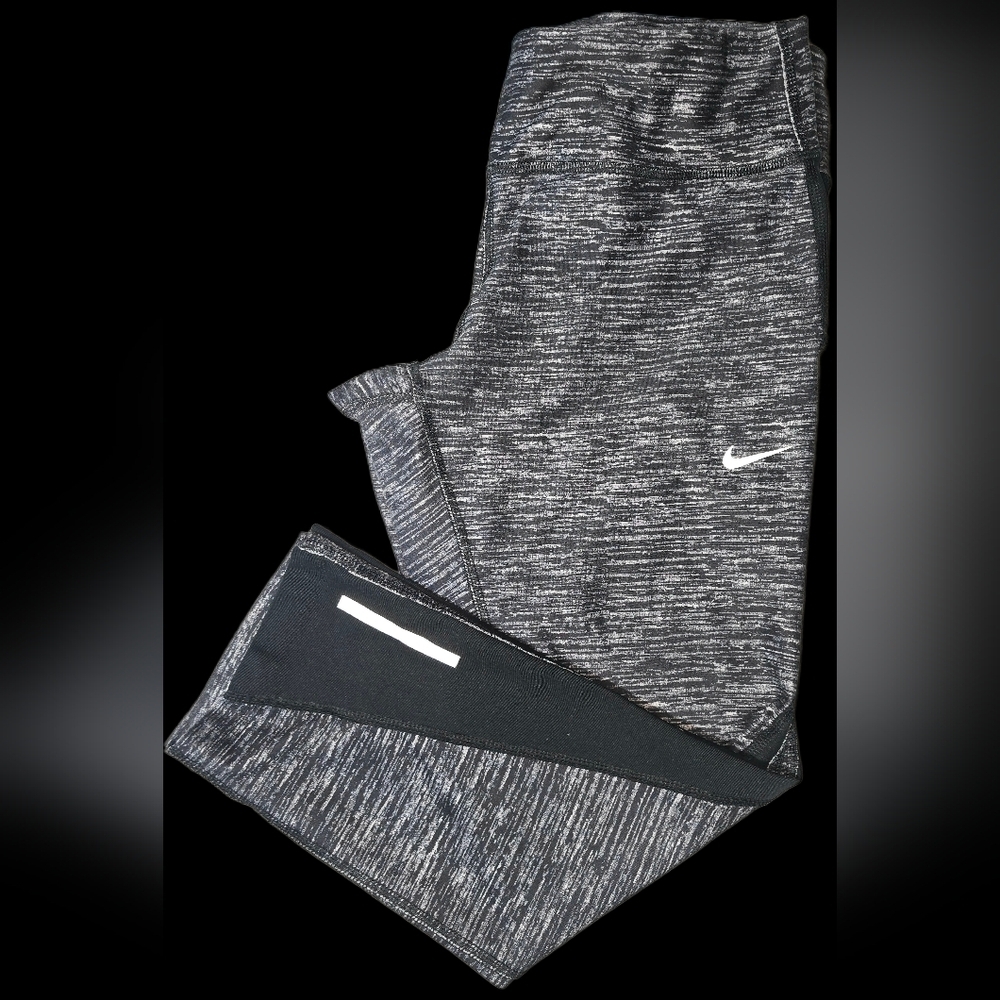 Nike Dri-FIT Women’s Activewear Bundle Pants & Capri Leggings Size - Picture 9 of 15